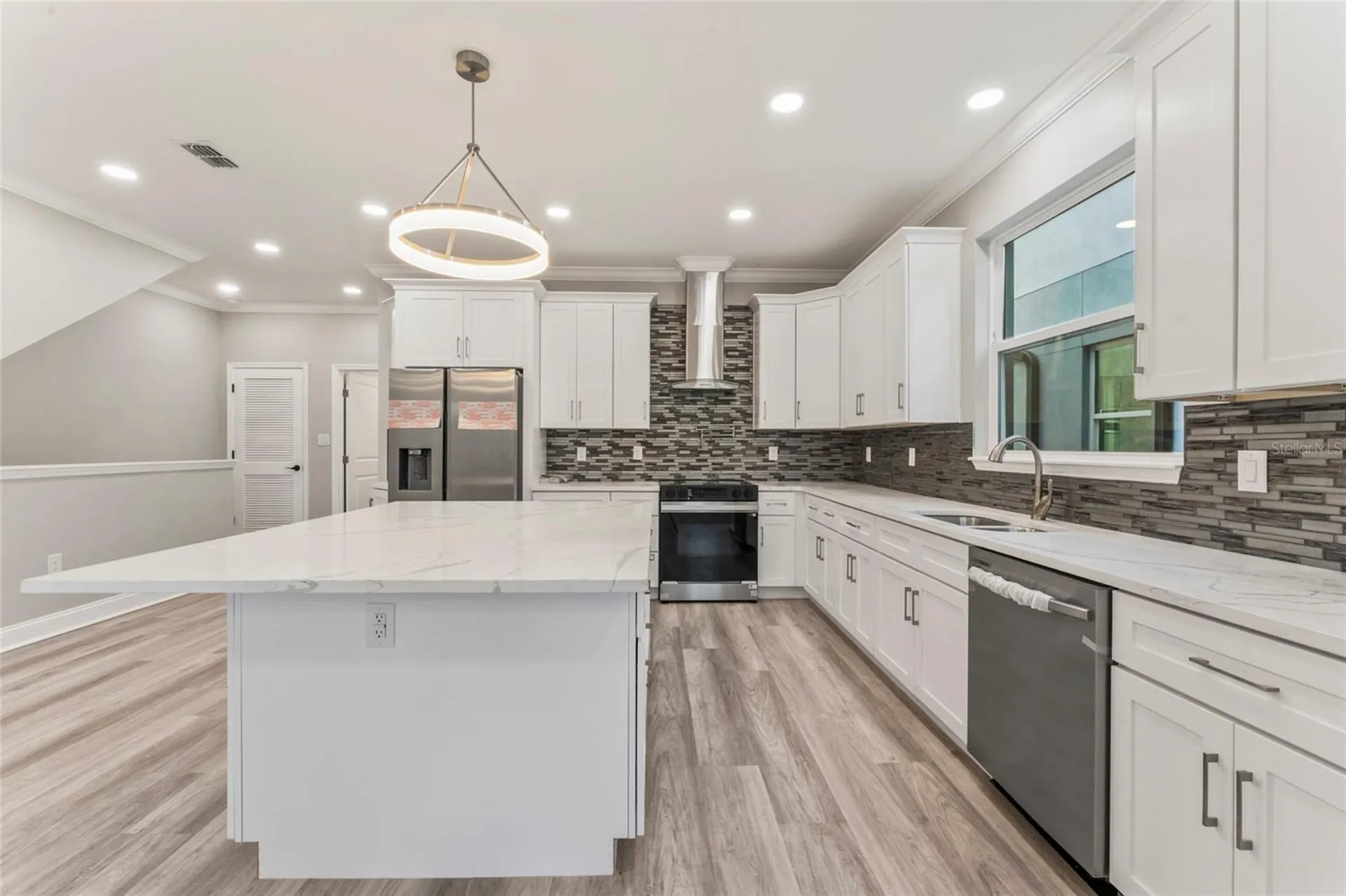 809 W Linebaugh Avenue Tampa FL 33612