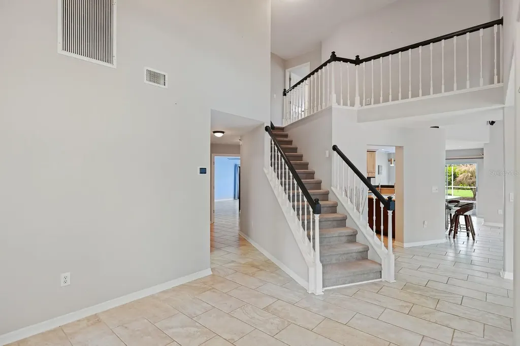5208 Laurel Pointe Drive Valrico FL 33596