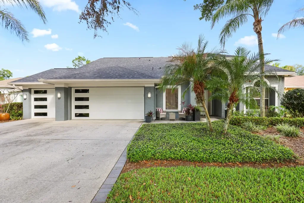 5208 Laurel Pointe Drive Valrico FL 33596