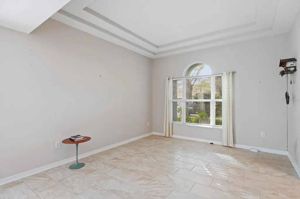 5208 Laurel Pointe Drive Valrico FL 33596