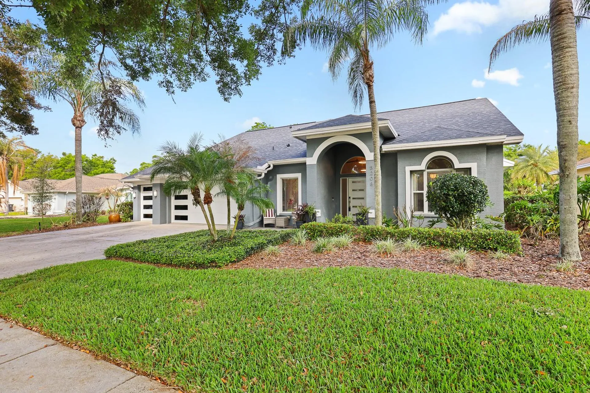 5208 Laurel Pointe Drive Valrico FL 33596