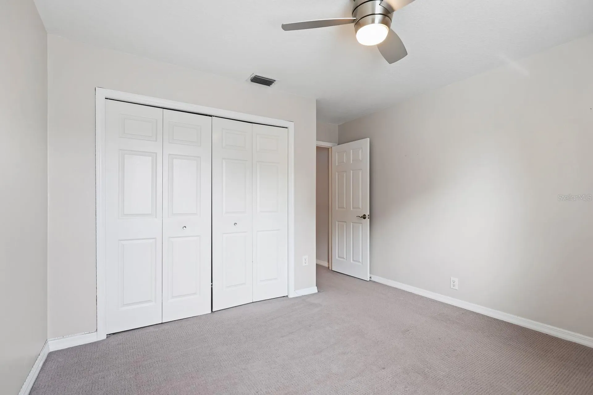 5208 Laurel Pointe Drive Valrico FL 33596