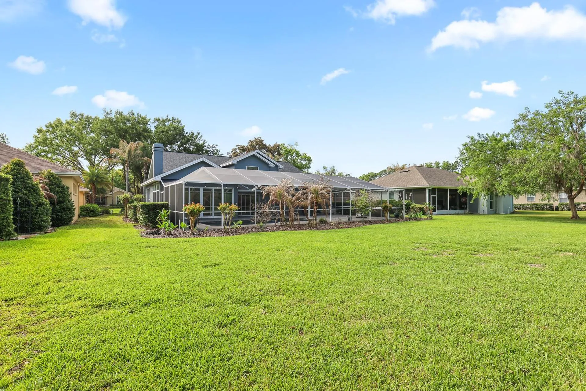 5208 Laurel Pointe Drive Valrico FL 33596