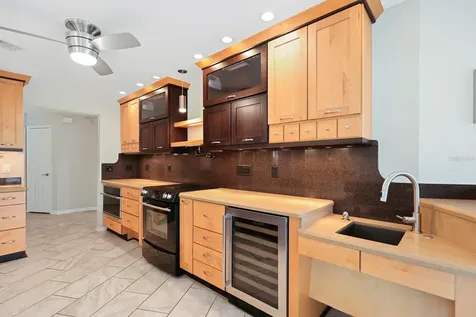 5208 Laurel Pointe Drive Valrico FL 33596