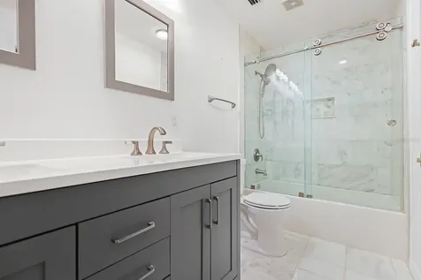 5208 Laurel Pointe Drive Valrico FL 33596