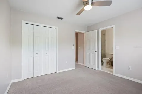 5208 Laurel Pointe Drive Valrico FL 33596