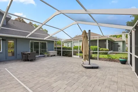 5208 Laurel Pointe Drive Valrico FL 33596