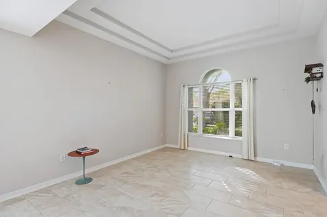 5208 Laurel Pointe Drive Valrico FL 33596