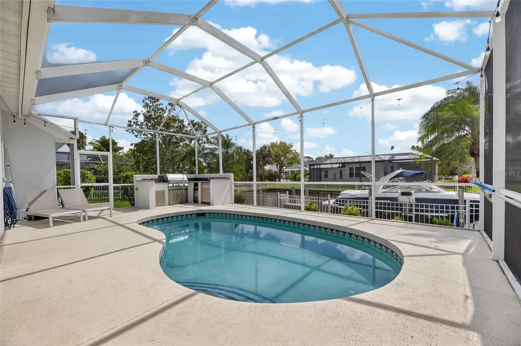 4720 Clipper Drive Bradenton FL 34208
