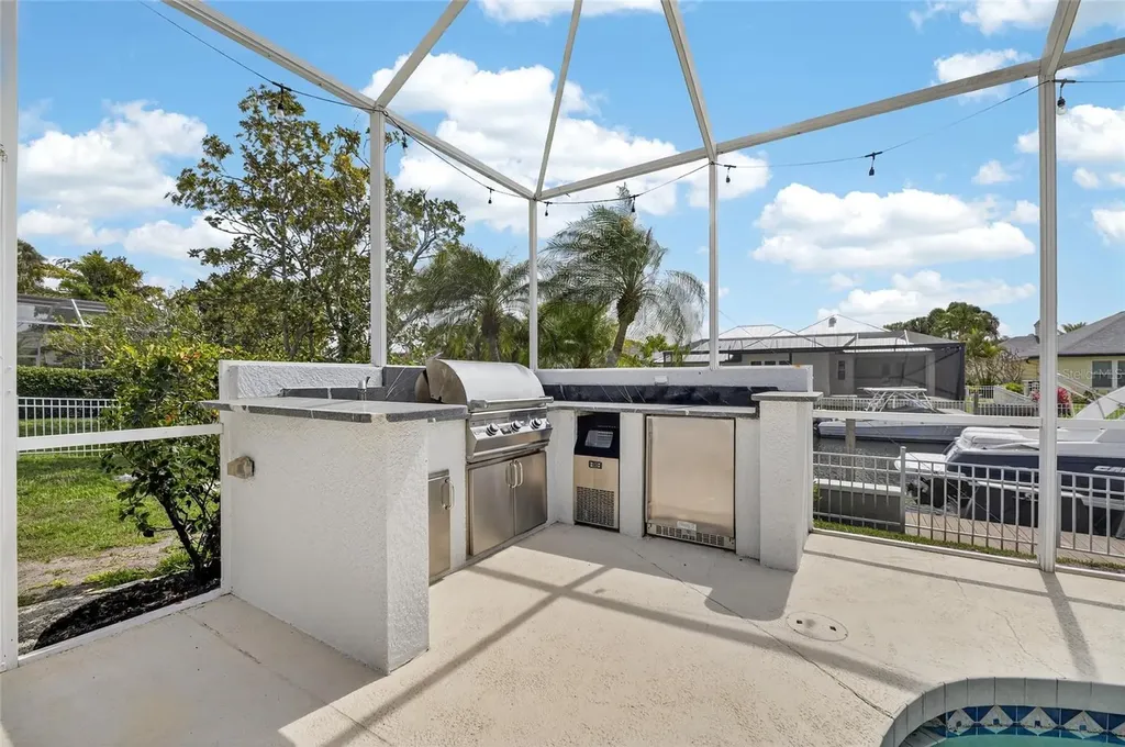 4720 Clipper Drive Bradenton FL 34208