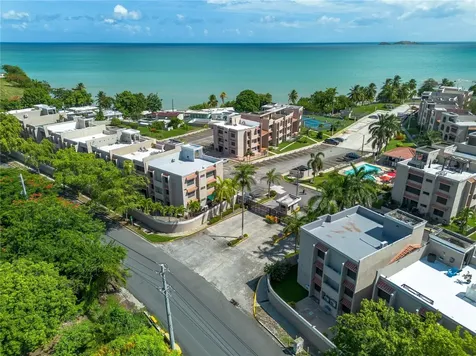Cala De Hucares Carr 3 Km 66.7 Naguabo PR 00718