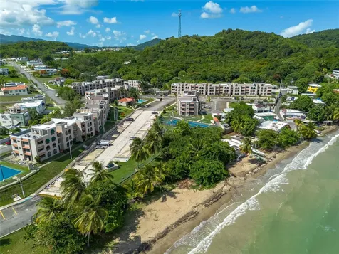 Cala De Hucares Carr 3 Km 66.7 Naguabo PR 00718