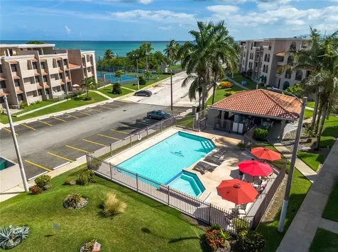 Cala De Hucares Carr 3 Km 66.7 Naguabo PR 00718