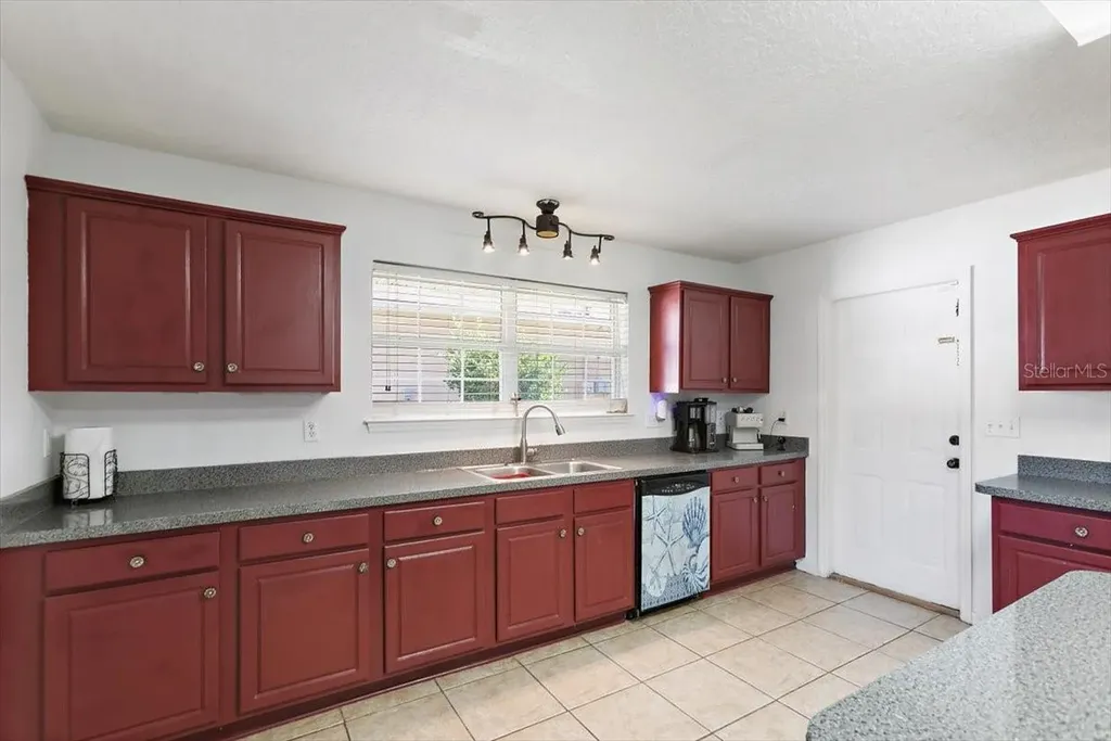 38 Red Mill Drive Palm Coast FL 32164