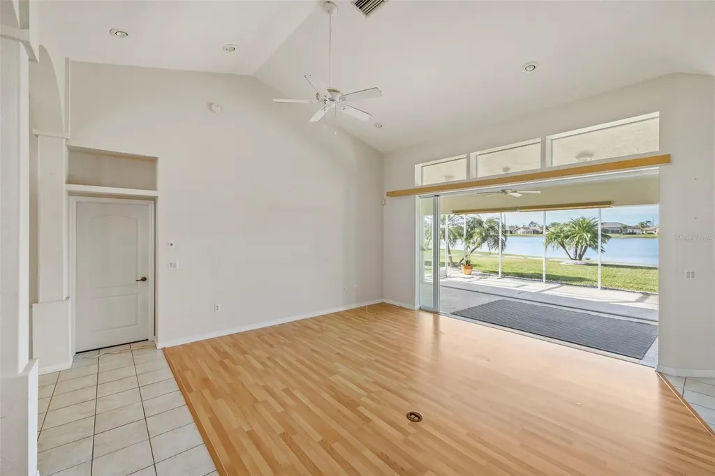 12942 SW Kingsway Circle Lake Suzy FL 34269