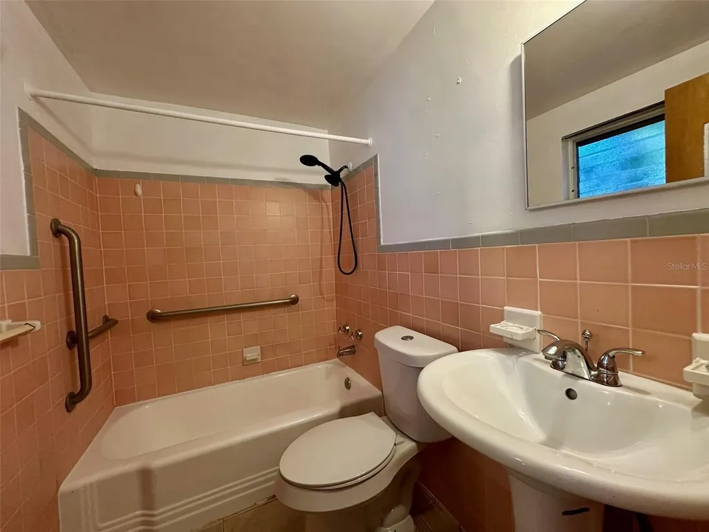 2035 Edgewater Drive Clearwater FL 33755