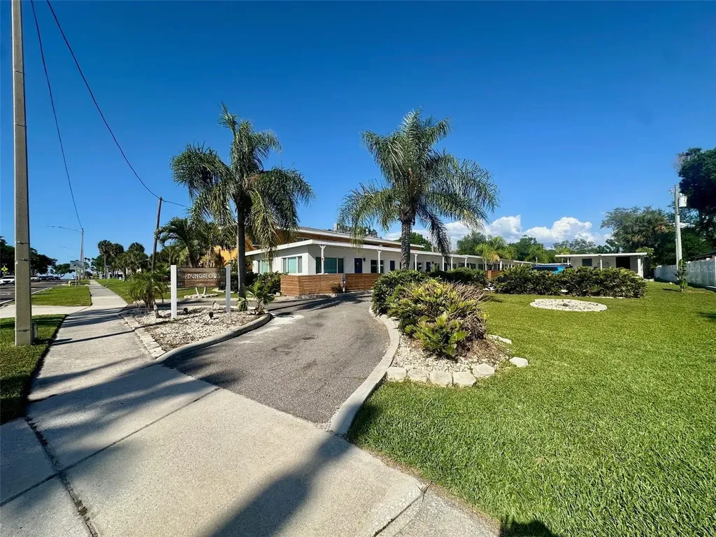 2035 Edgewater Drive Clearwater FL 33755