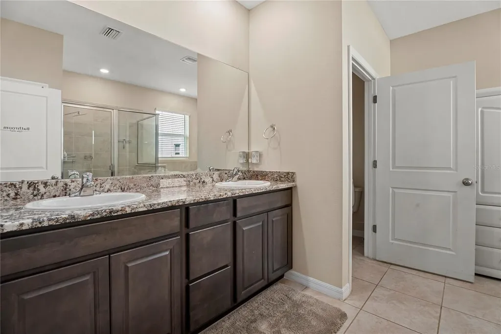 16478 Woodside Glen Parrish FL 34219