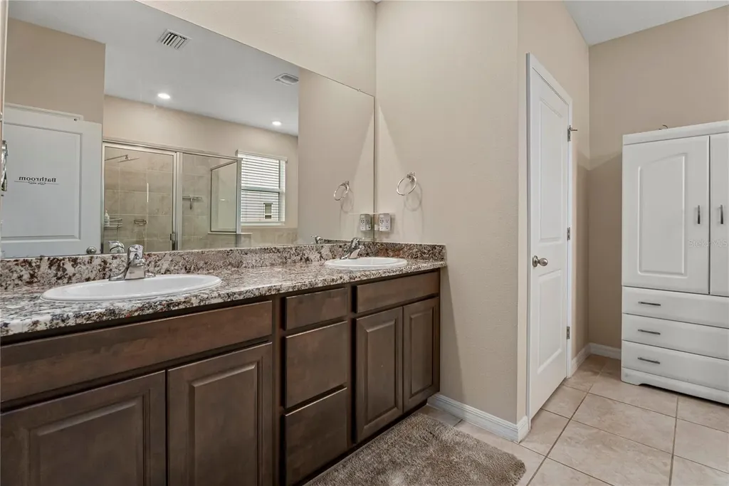 16478 Woodside Glen Parrish FL 34219