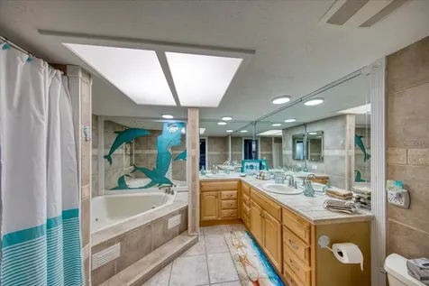 13703 Oak Forest Boulevard N Seminole FL 33776