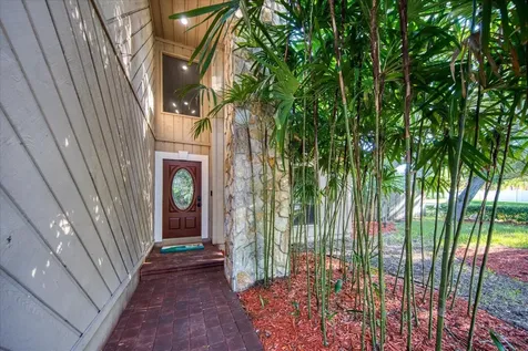 13703 Oak Forest Boulevard N Seminole FL 33776