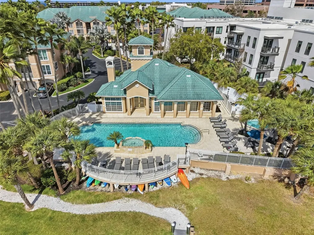 1203 Bay Club Circle Tampa FL 33607