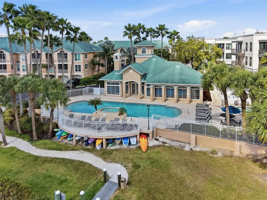 1203 Bay Club Circle Tampa FL 33607