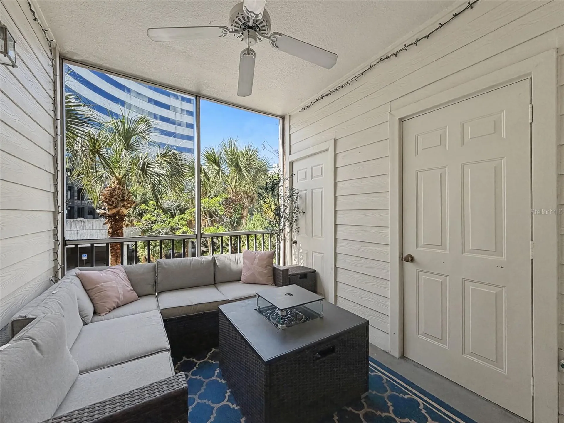 1203 Bay Club Circle Tampa FL 33607