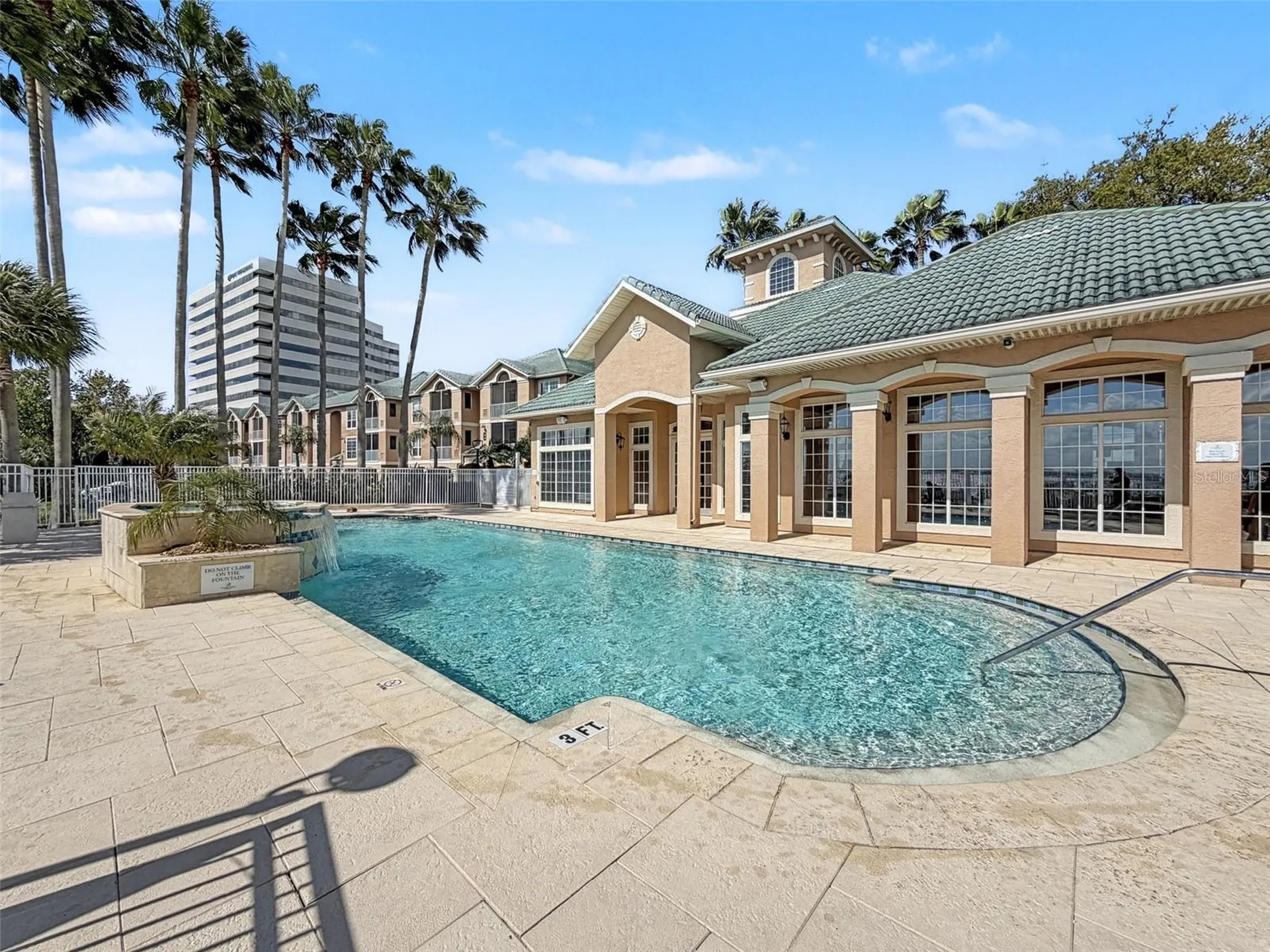 1203 Bay Club Circle Tampa FL 33607