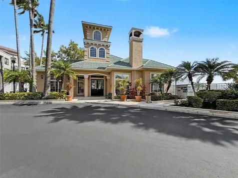 1203 Bay Club Circle Tampa FL 33607