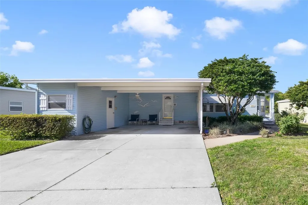 3952 N Citrus Circle Zellwood FL 32798