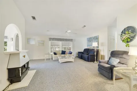 3952 N Citrus Circle Zellwood FL 32798
