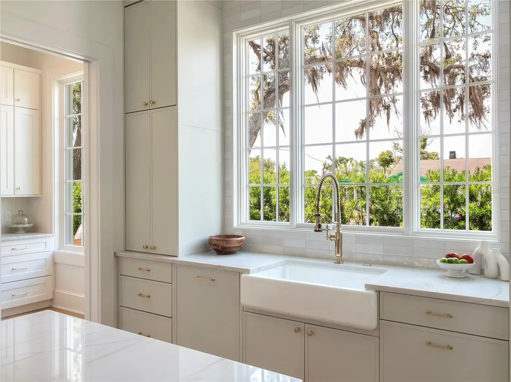 541 W Canton Avenue Winter Park FL 32789
