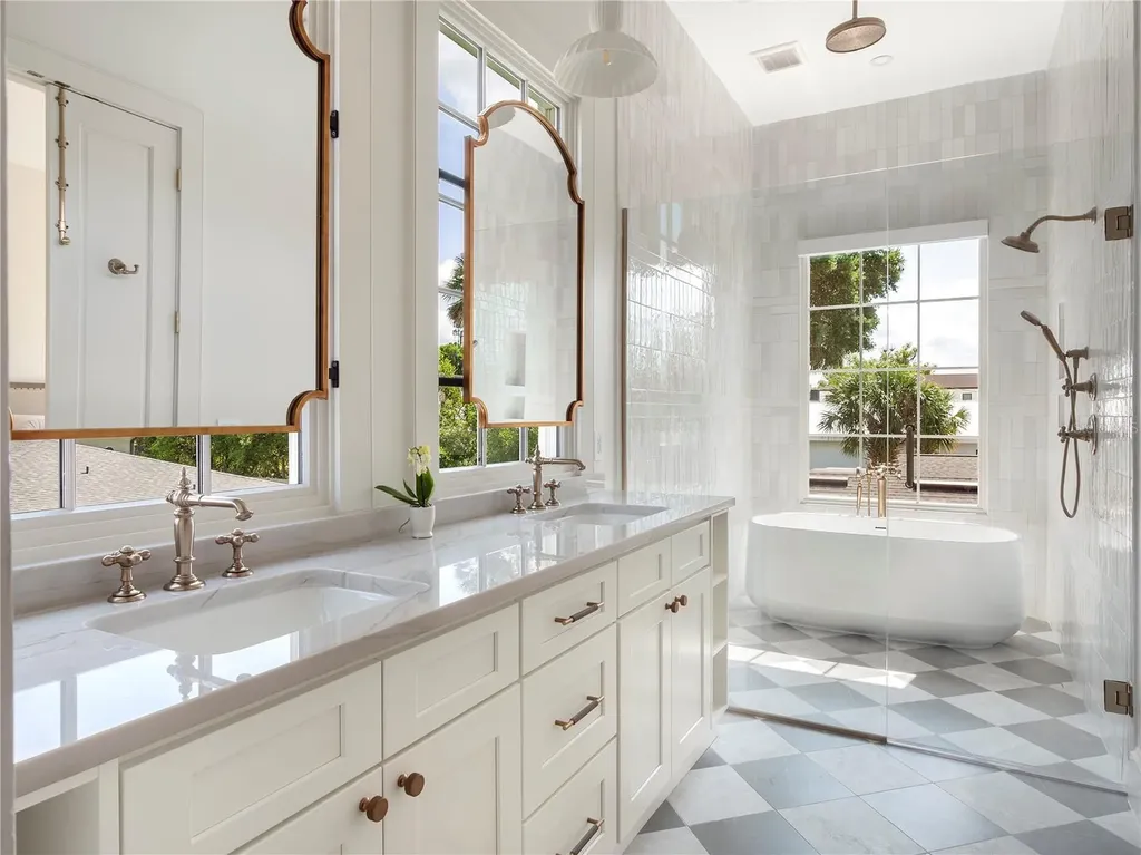 541 W Canton Avenue Winter Park FL 32789
