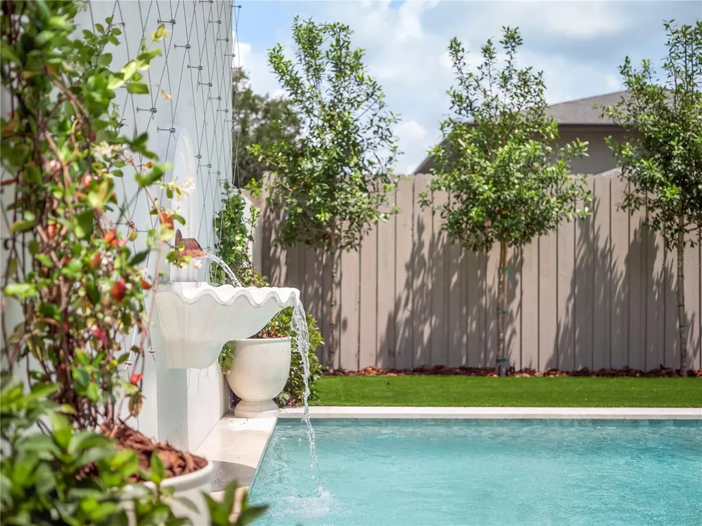 541 W Canton Avenue Winter Park FL 32789