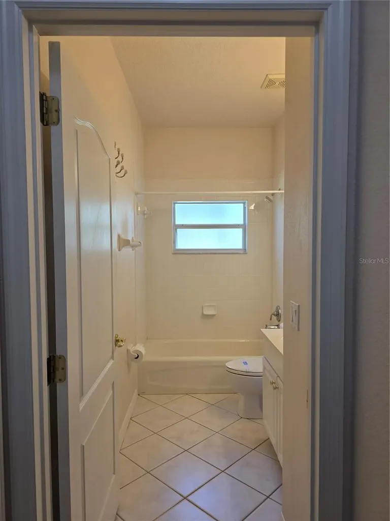 2282 Fenton Avenue Clermont FL 34711