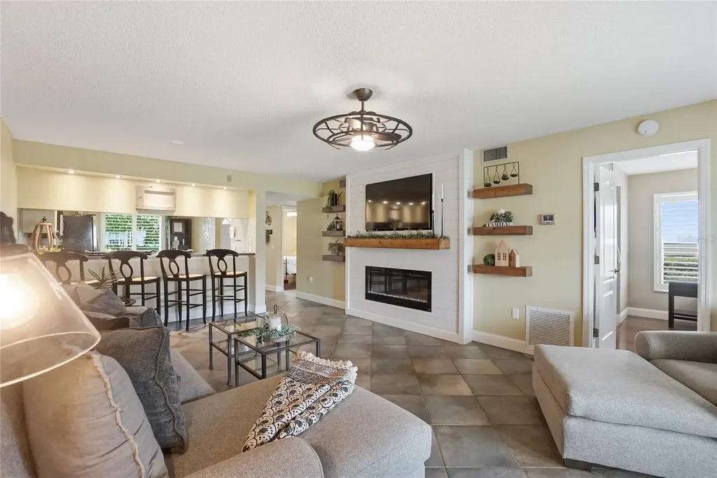 4242 Madeira Court Sarasota FL 34233