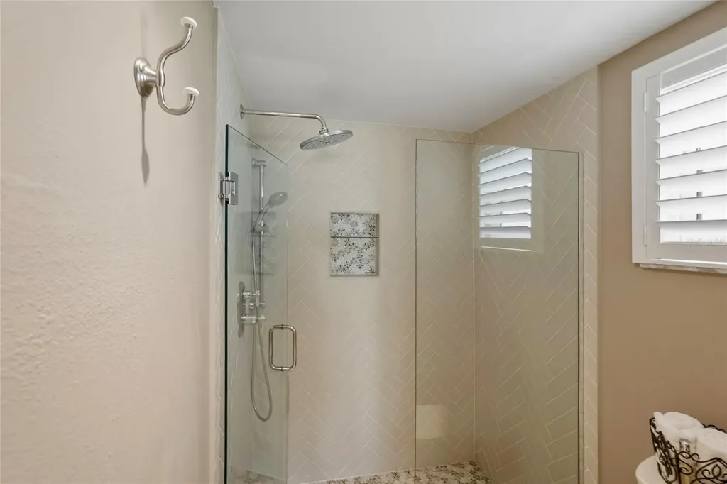 4242 Madeira Court Sarasota FL 34233