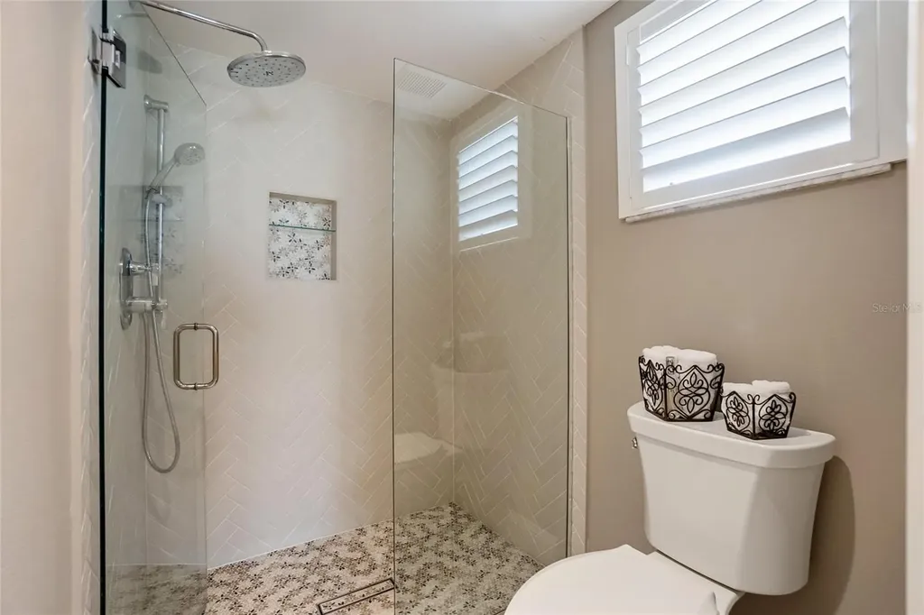 4242 Madeira Court Sarasota FL 34233