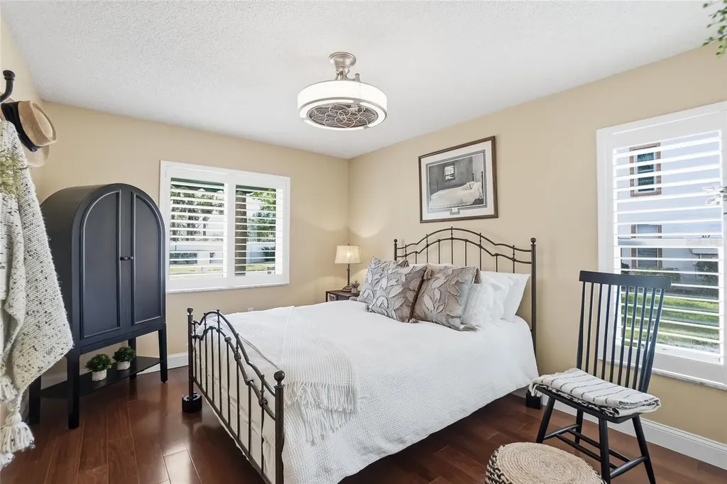 4242 Madeira Court Sarasota FL 34233
