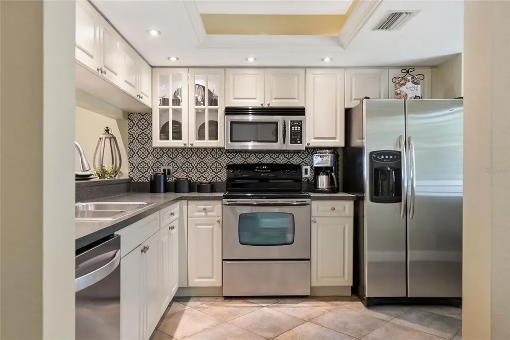 4242 Madeira Court Sarasota FL 34233