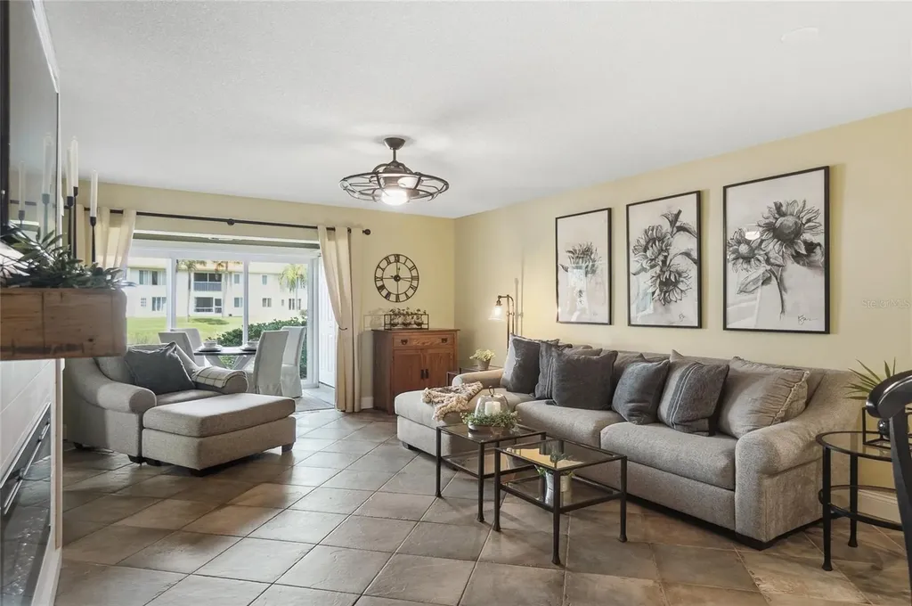4242 Madeira Court Sarasota FL 34233