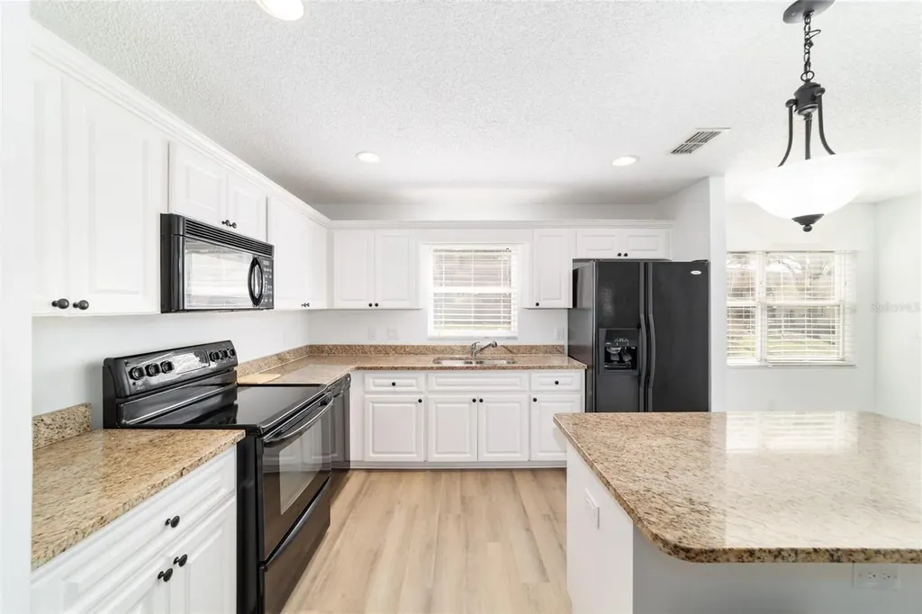 9725 SW 94 Terrace Ocala FL 34481