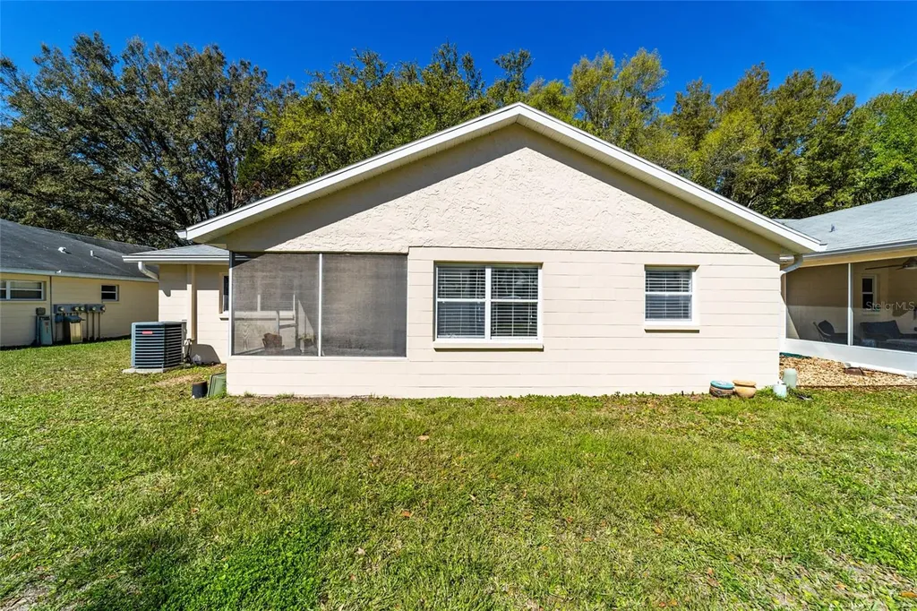 9725 SW 94 Terrace Ocala FL 34481