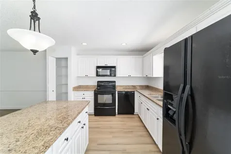 9725 SW 94 Terrace Ocala FL 34481