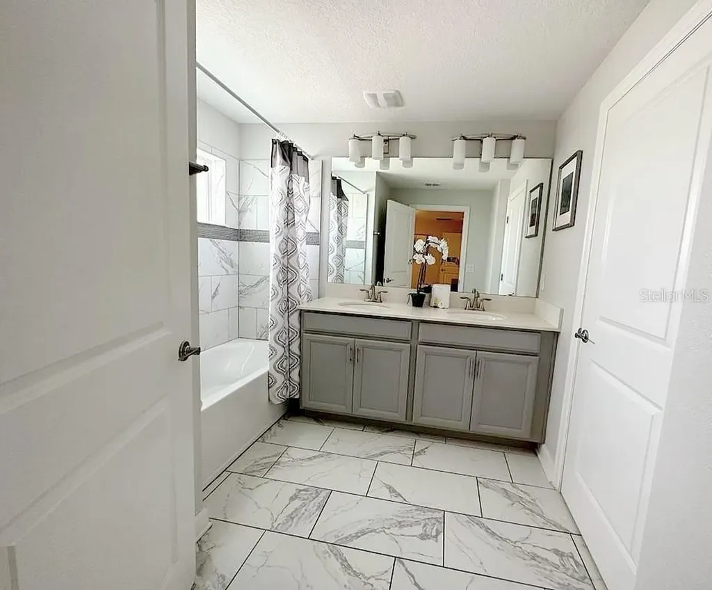 468 Ocean Course Avenue Davenport FL 33896