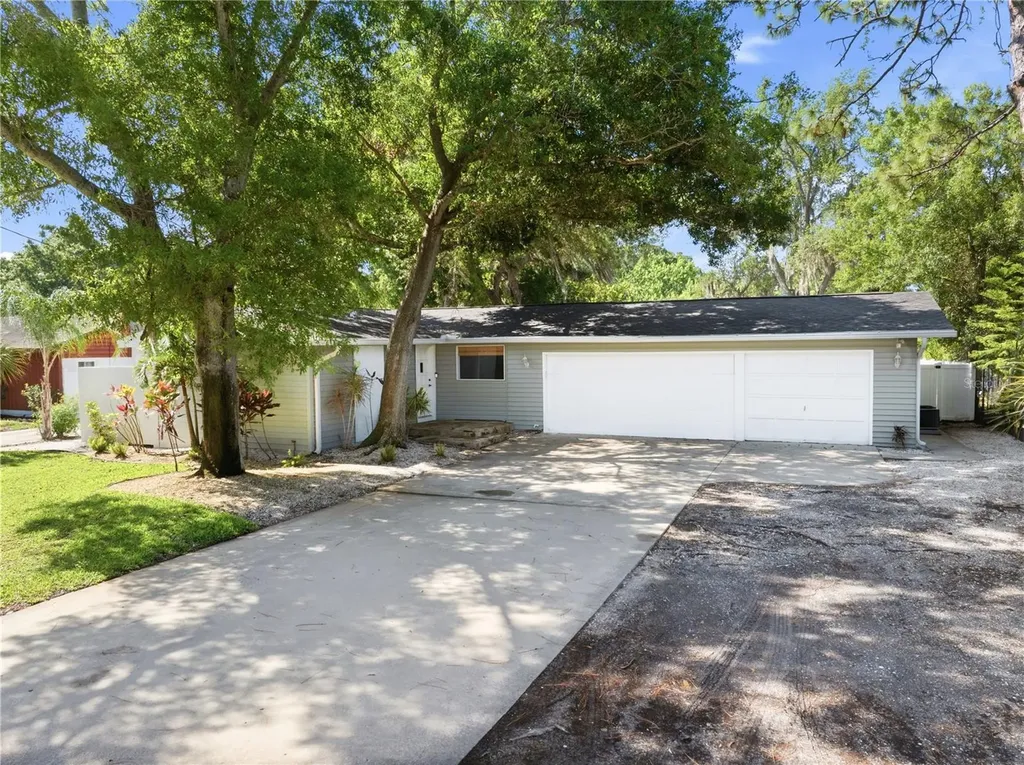 13012 96th Avenue Seminole FL 33776