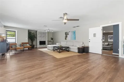 13012 96th Avenue Seminole FL 33776