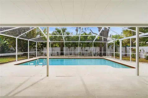 13012 96th Avenue Seminole FL 33776