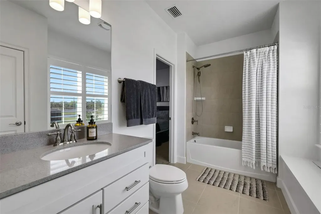 6226 W Fallsgrove Lane Port Orange FL 32128